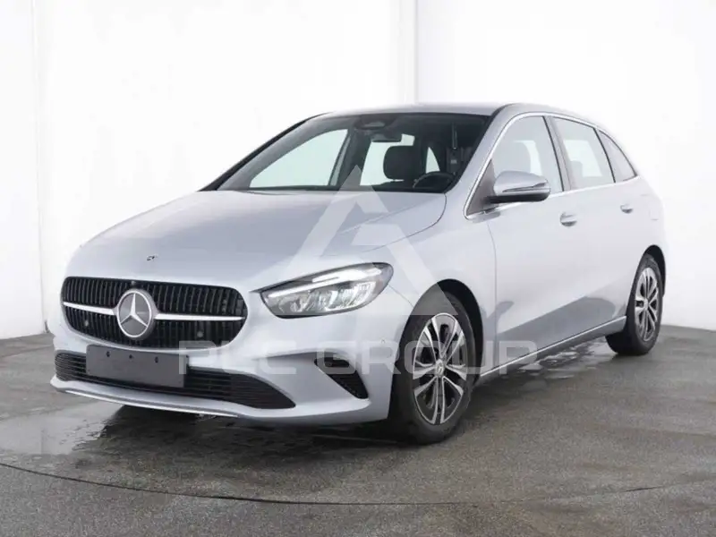 2025 Mercedes Benz B 180