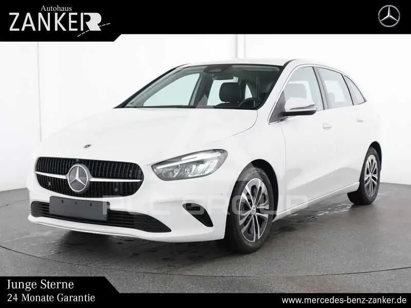 2025 Mercedes Benz B 180