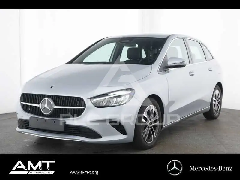 2025 Mercedes Benz B 180