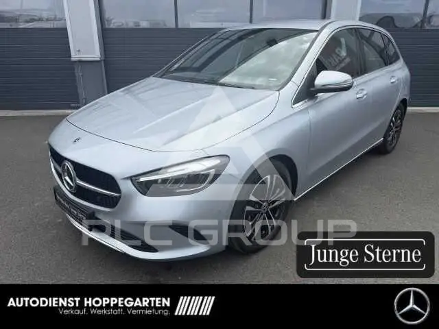 2025 Mercedes Benz B 180