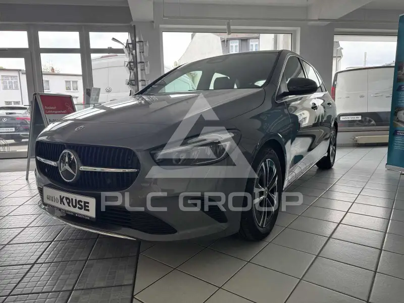 2025 Mercedes Benz B 180