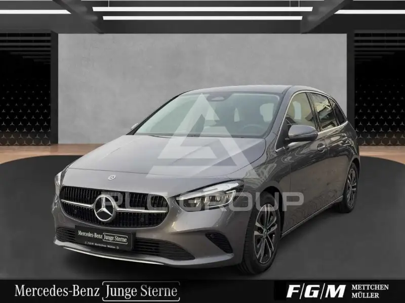 2025 Mercedes Benz B 180