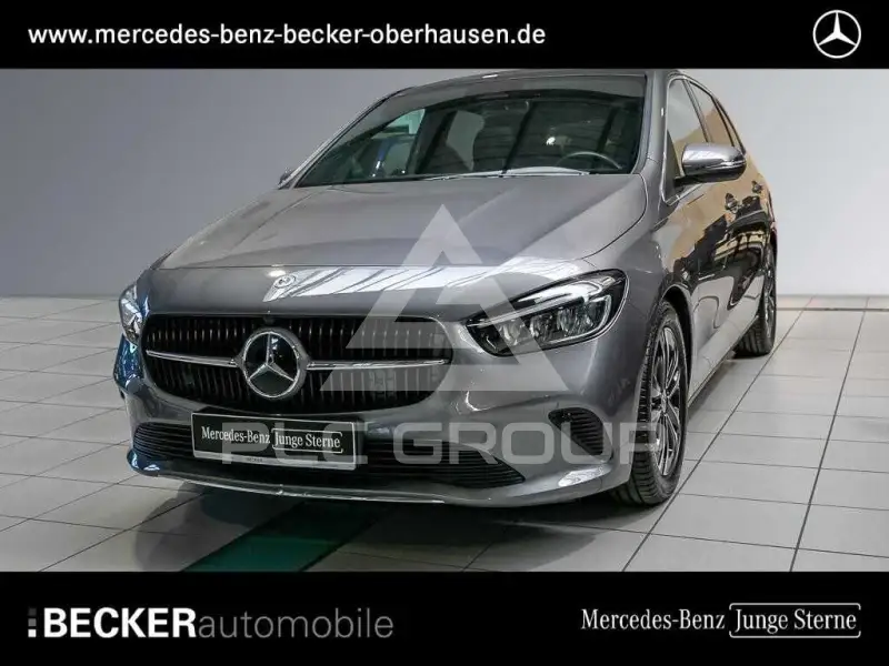 2025 Mercedes Benz B 220