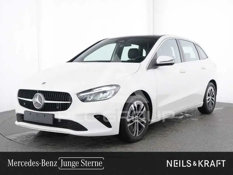 2025 Mercedes Benz B 220