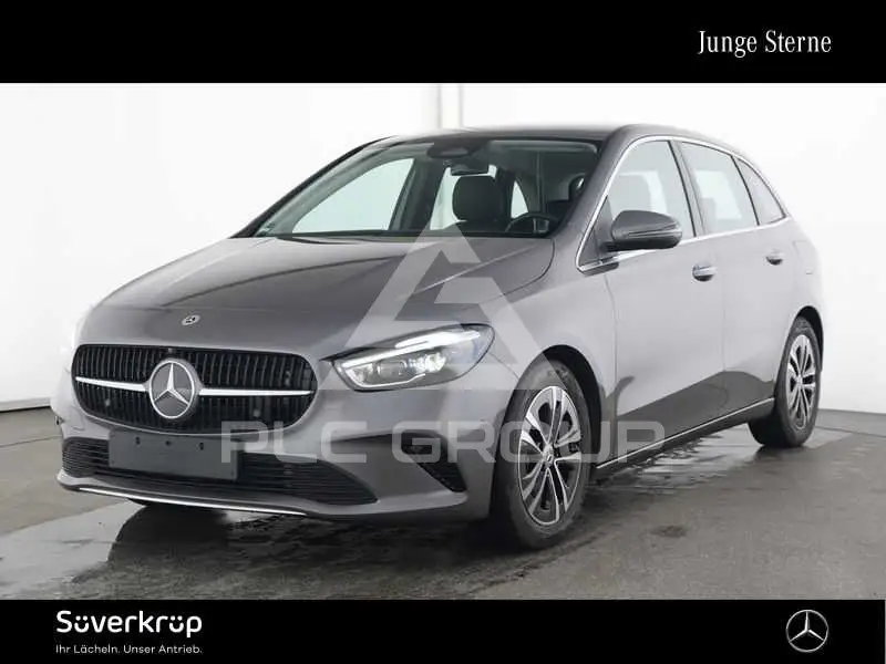 2025 Mercedes Benz B 220