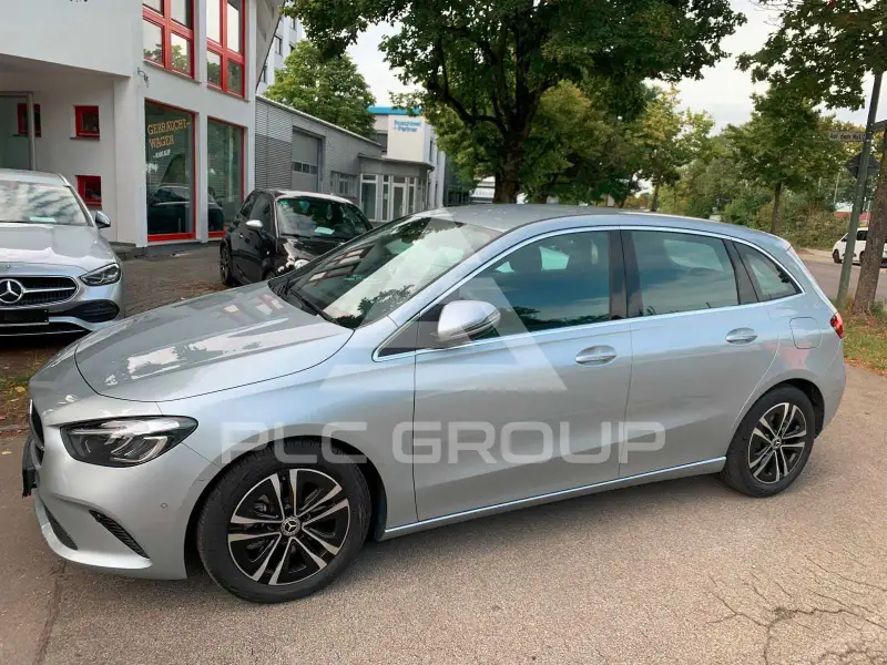 2025 Mercedes Benz B 220