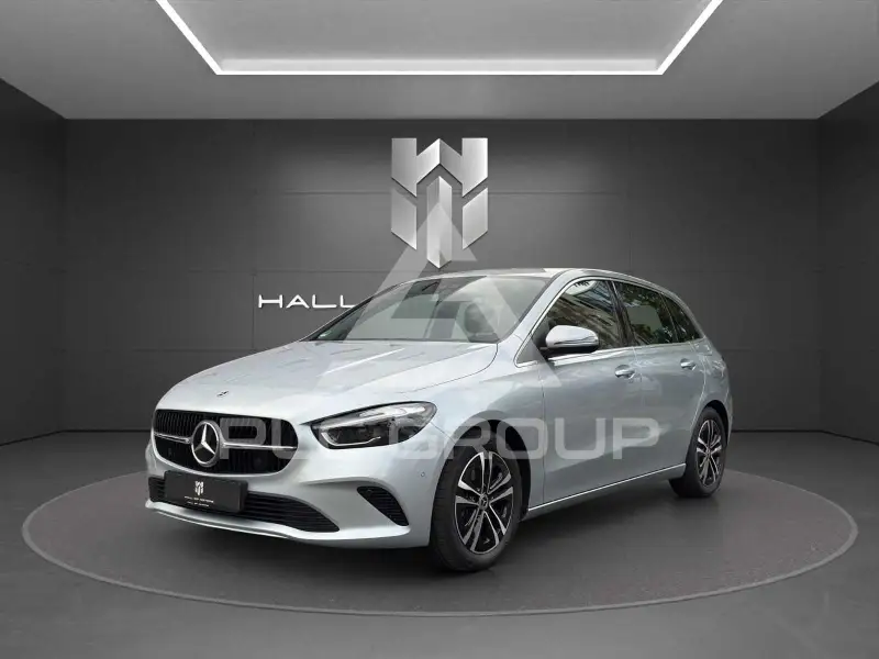 2025 Mercedes Benz B 220