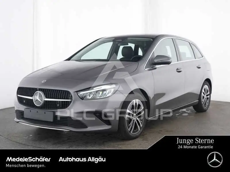 2025 Mercedes Benz B 220