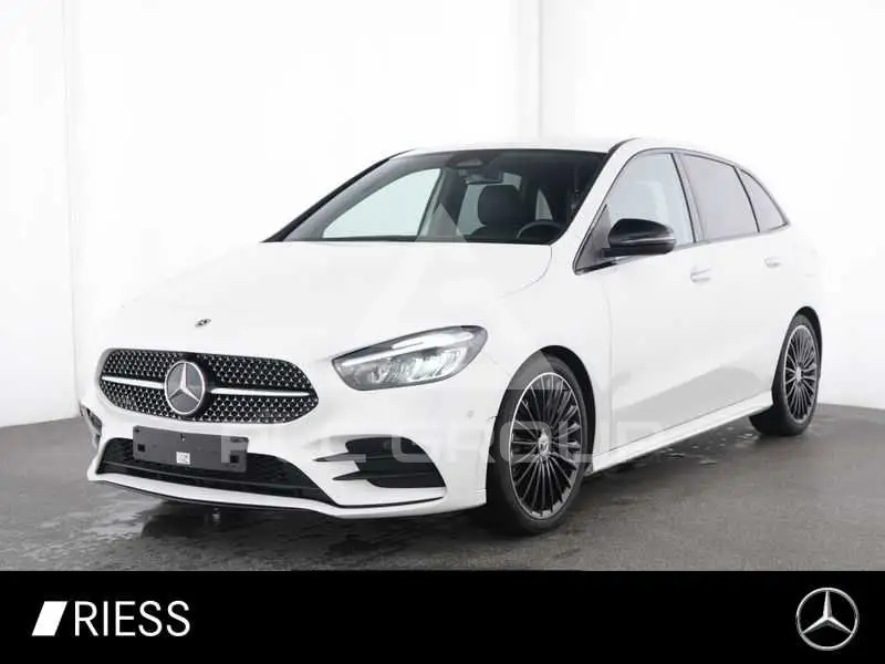 2025 Mercedes Benz B 220
