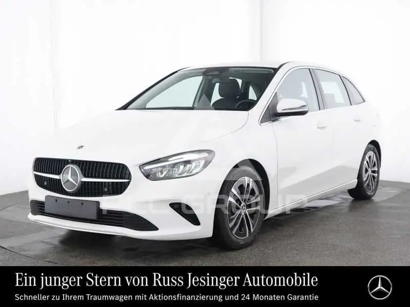 2025 Mercedes Benz B 220