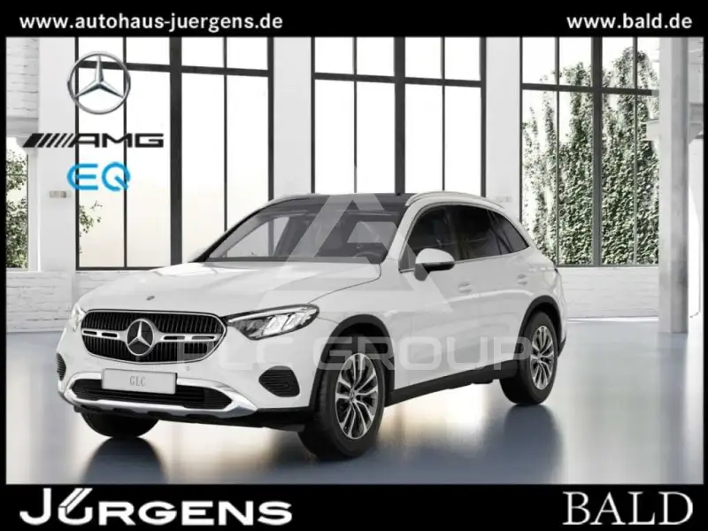 2025 Mercedes Benz GLC 220