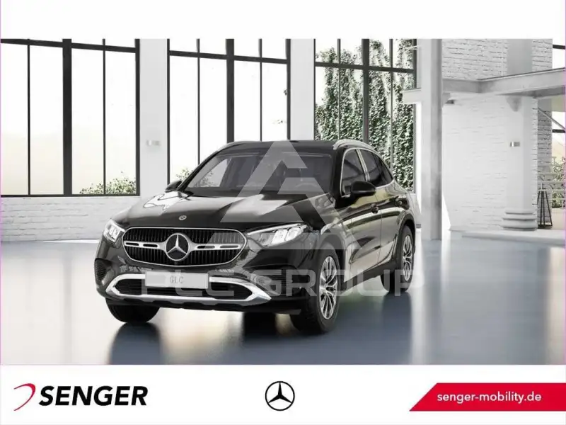2025 Mercedes Benz GLC 220