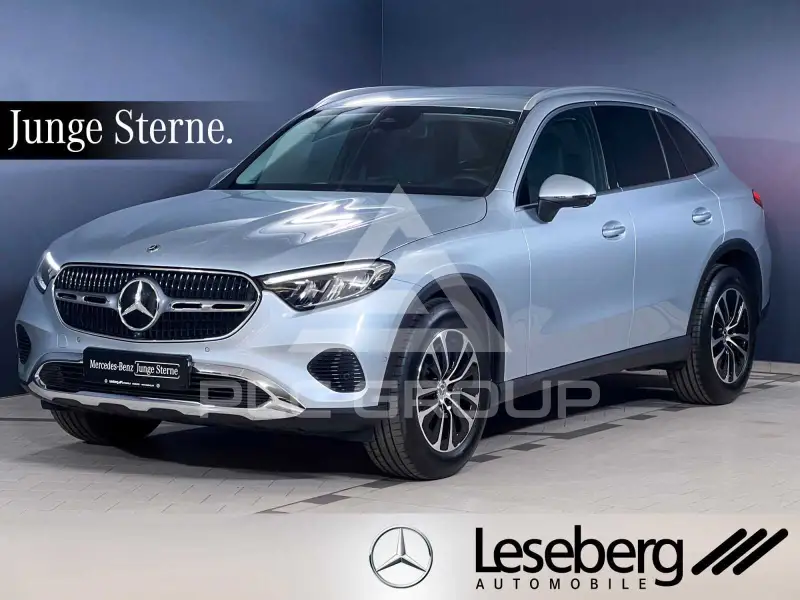 2025 Mercedes Benz GLC 220