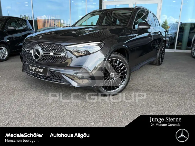 2025 Mercedes Benz GLC 220
