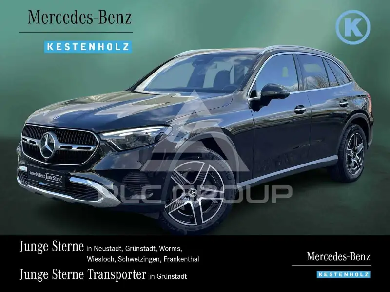 2025 Mercedes Benz GLC 220