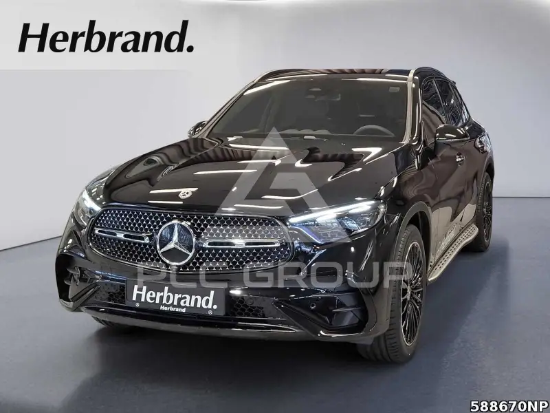 2025 Mercedes Benz GLC 220