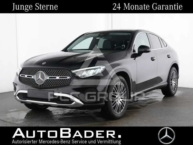 2025 Mercedes Benz GLC 220