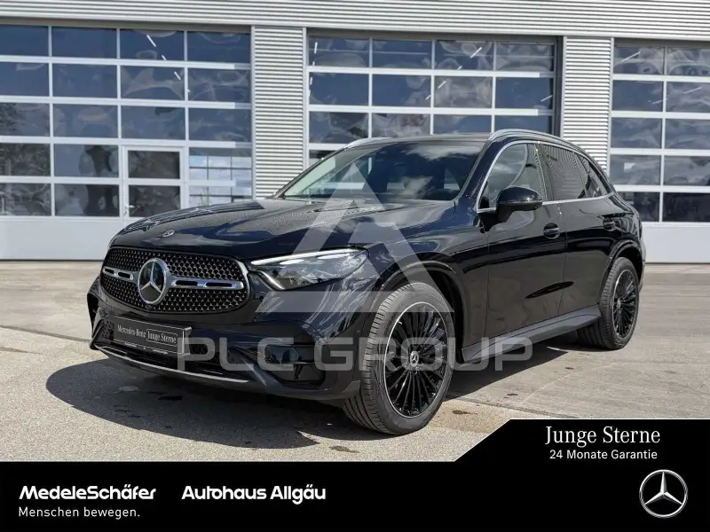 2025 Mercedes Benz GLC 220