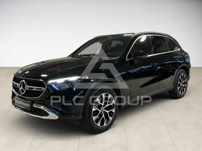 2025 Mercedes Benz GLC 220