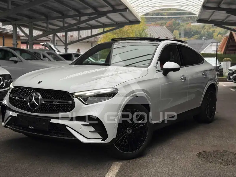 2025 Mercedes Benz GLC 220