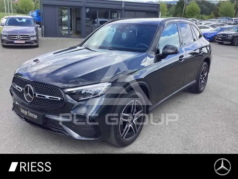 2025 Mercedes Benz GLC 220
