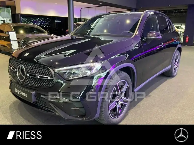 2025 Mercedes Benz GLC 220