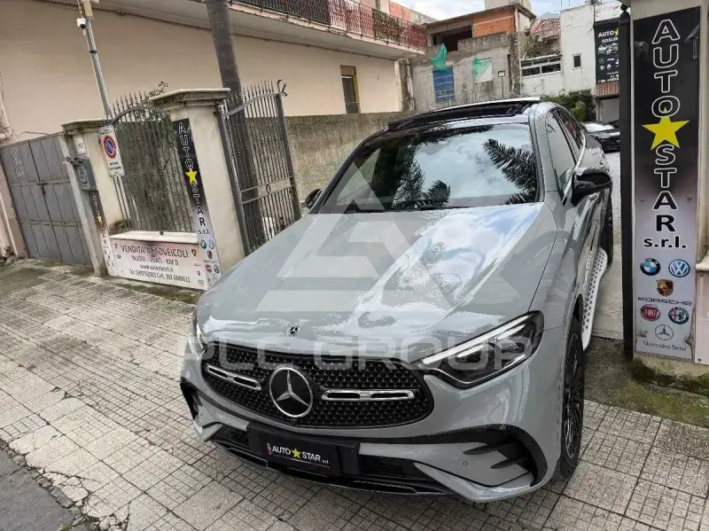 2025 Mercedes Benz GLC 220