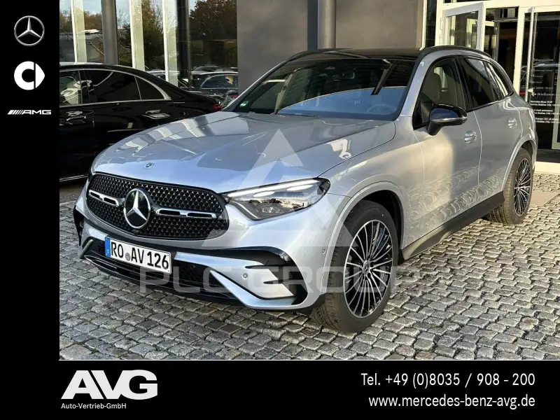 2025 Mercedes Benz GLC 220