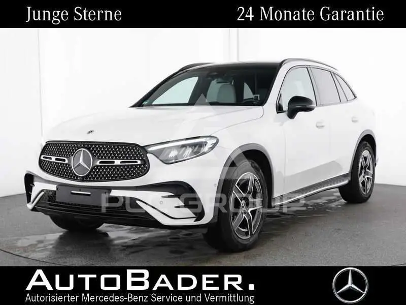 2025 Mercedes Benz GLC 220