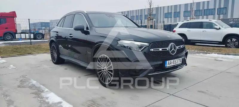 2025 Mercedes Benz GLC 220