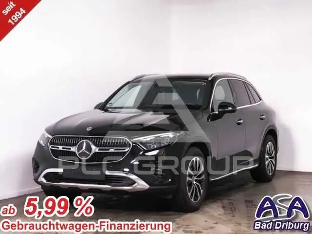 2025 Mercedes Benz GLC 220
