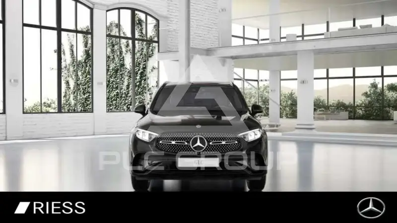 2025 Mercedes Benz GLC 220