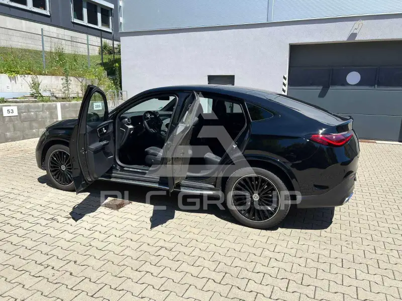 2025 Mercedes Benz GLC 220