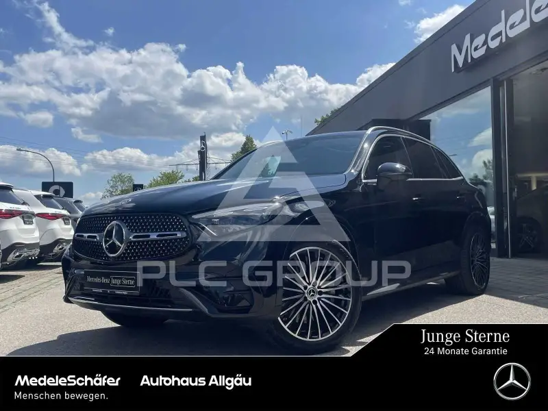 2025 Mercedes Benz GLC 220