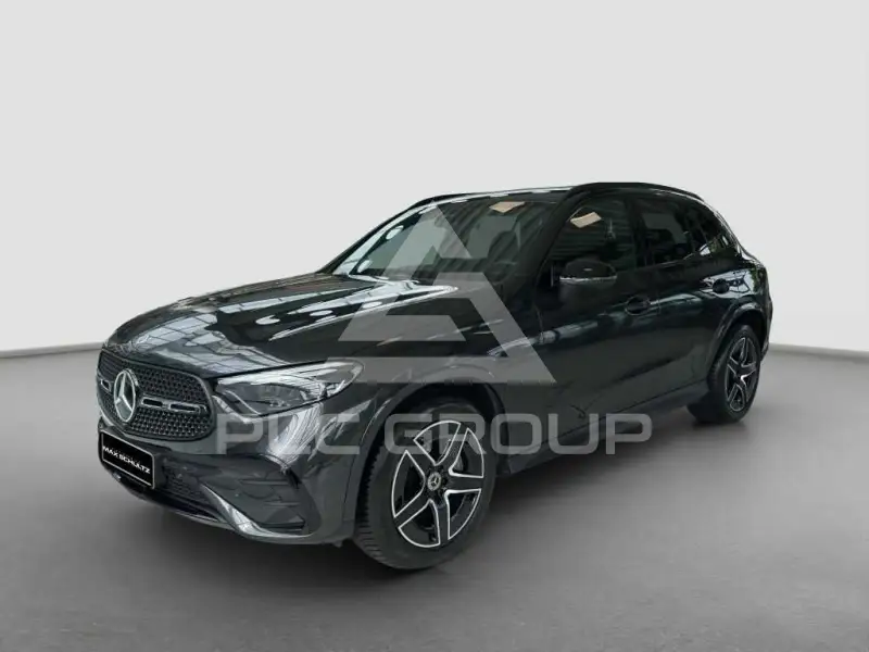 2025 Mercedes Benz GLC 220