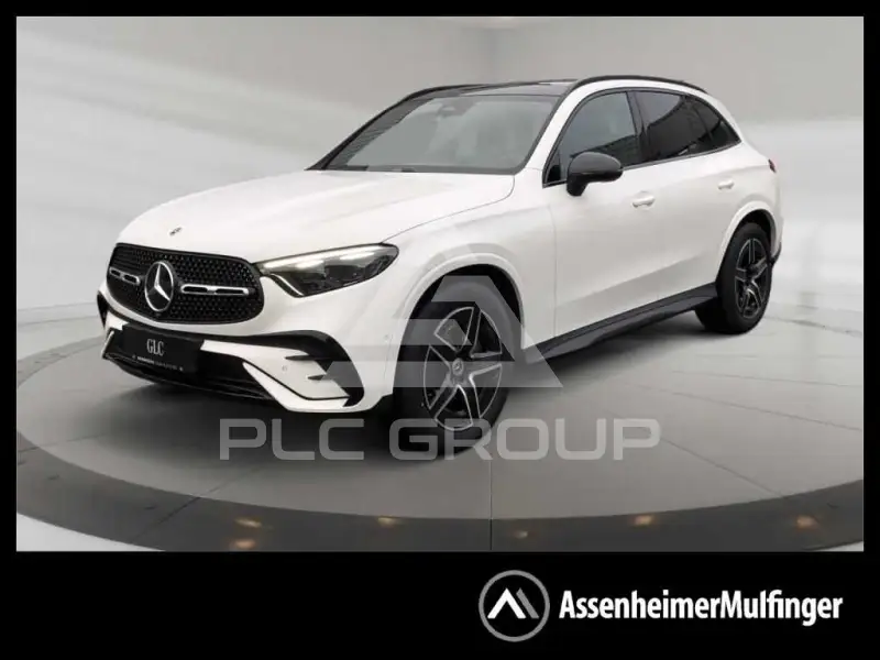2025 Mercedes Benz GLC 220