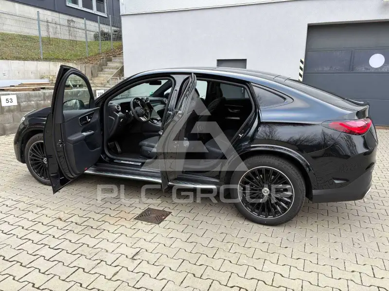 2025 Mercedes Benz GLC 220