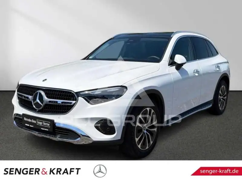 2025 Mercedes Benz GLC 220