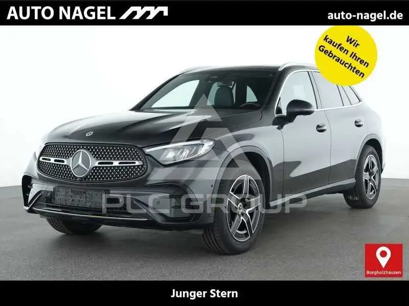 2025 Mercedes Benz GLC 220