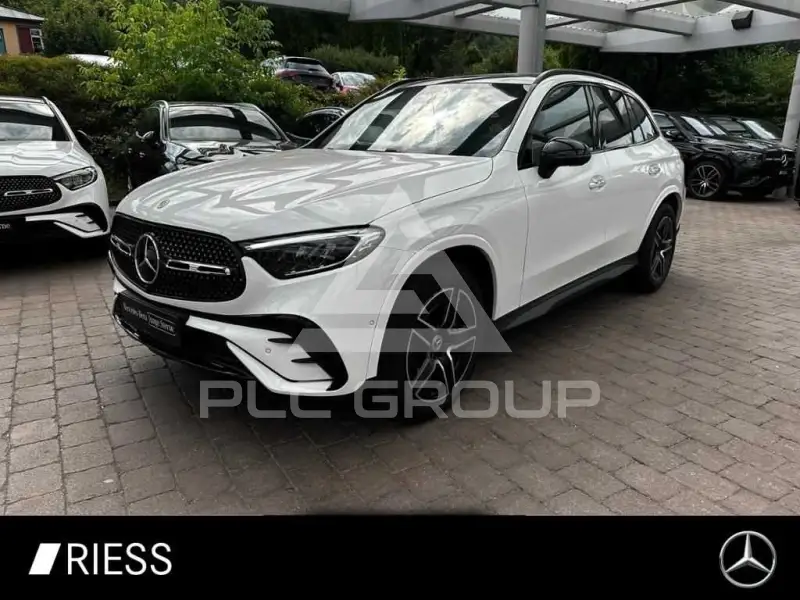 2025 Mercedes Benz GLC 220