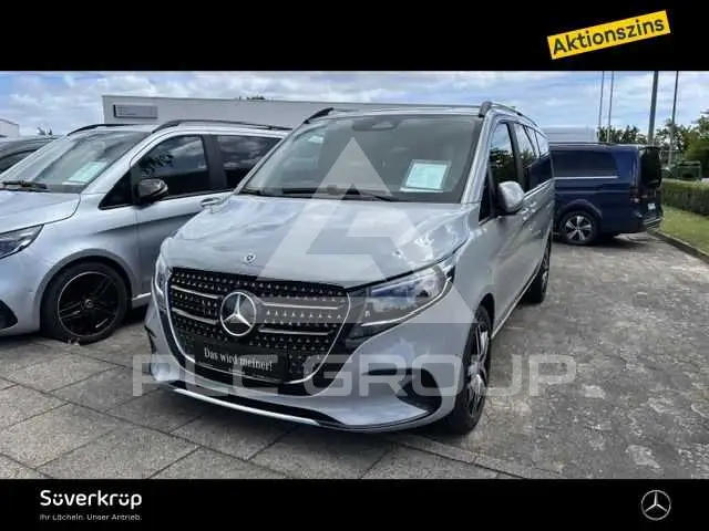 2025 Mercedes Benz V 300