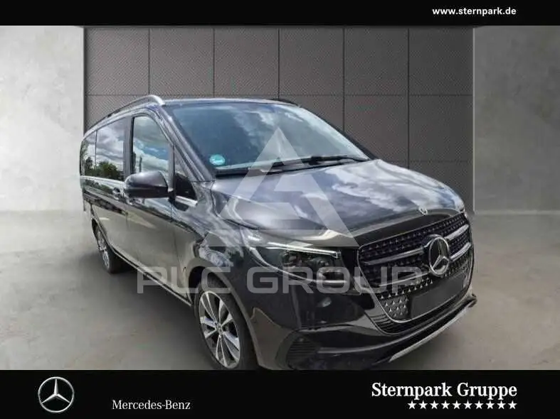 2025 Mercedes Benz V 300