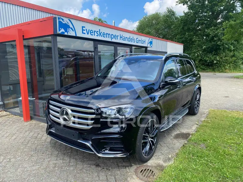 2025 Mercedes Benz GLS 580