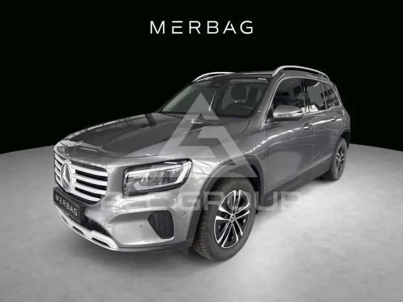 2025 Mercedes Benz GLB 180
