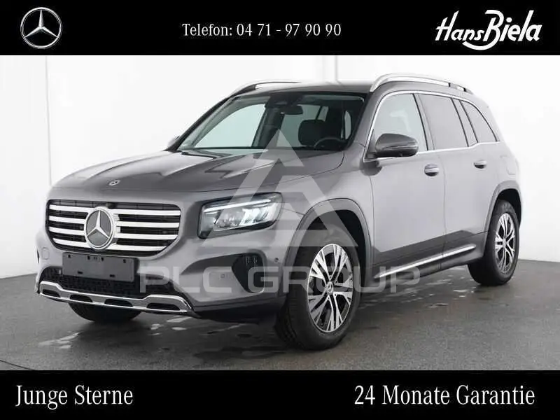 2025 Mercedes Benz GLB 180