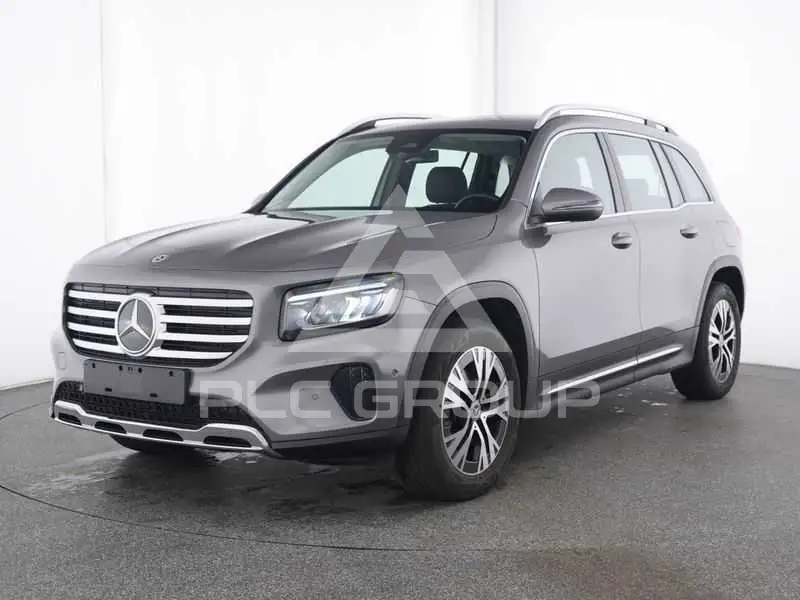 2025 Mercedes Benz GLB 180