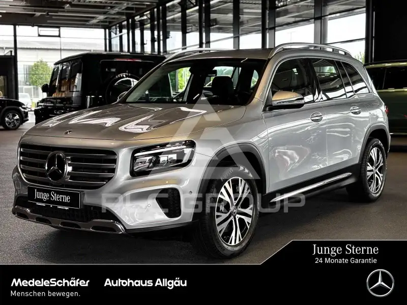 2025 Mercedes Benz GLB 180