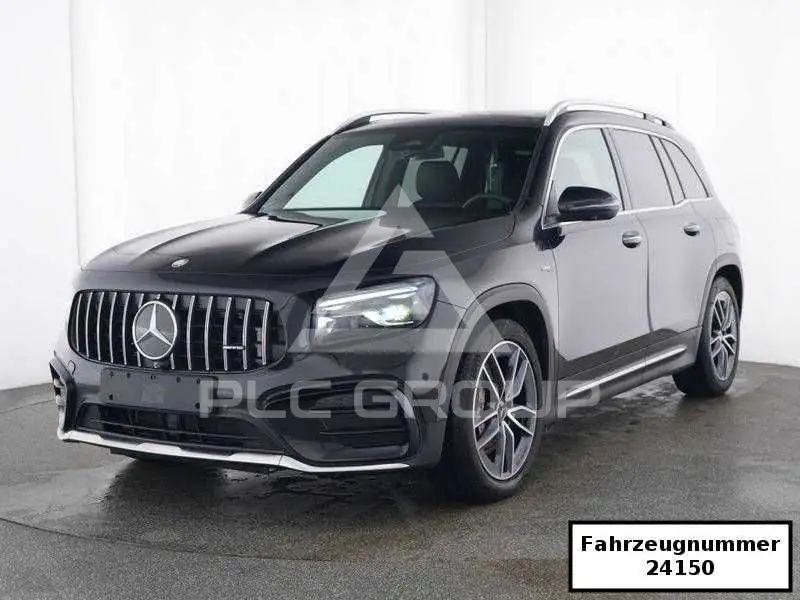2025 Mercedes Benz GLB 35 AMG