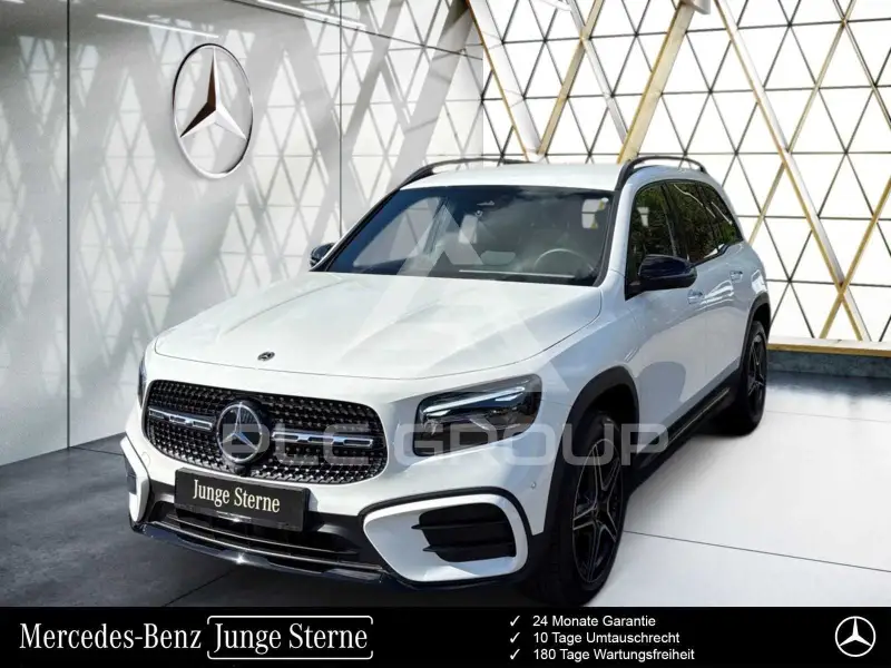 2025 Mercedes Benz GLB 220