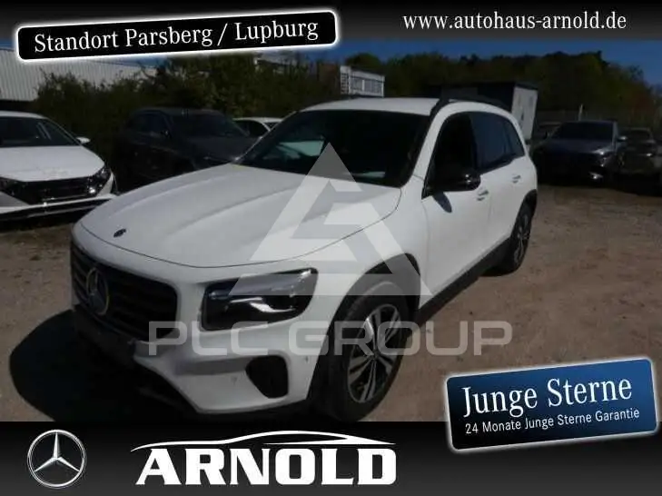 2025 Mercedes Benz GLB 220